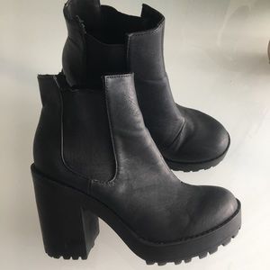 Ankle boots